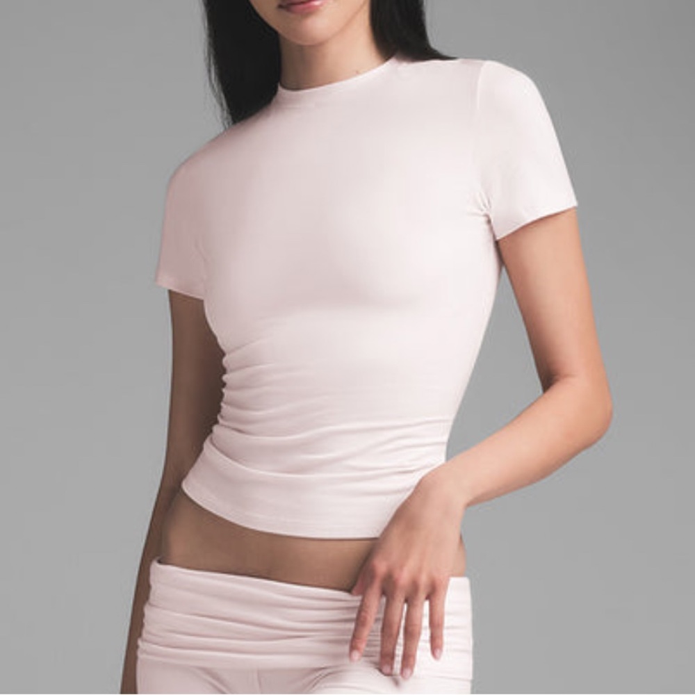 nwt skims cotton jersey t shirt size medium barely pink